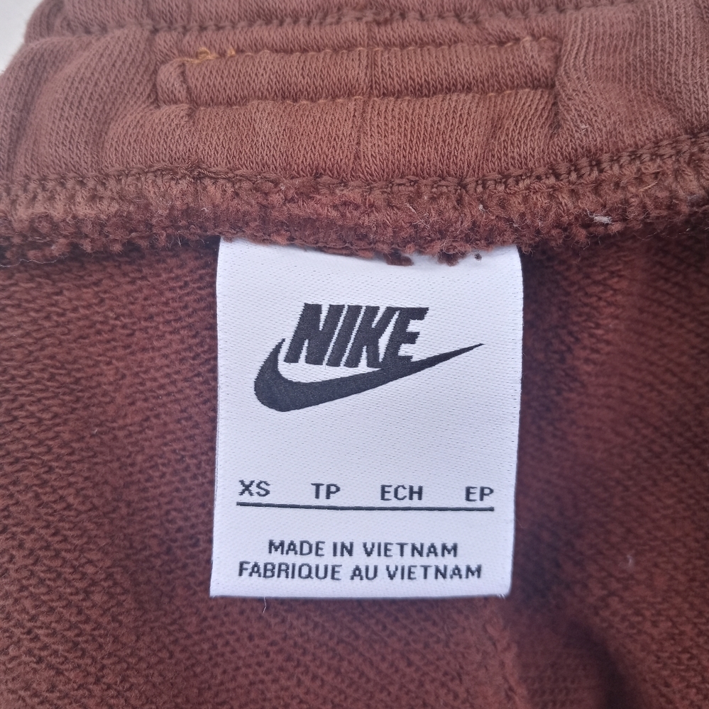 Nike Air High Rise Fleece Short‎ - Picture 10 of 12